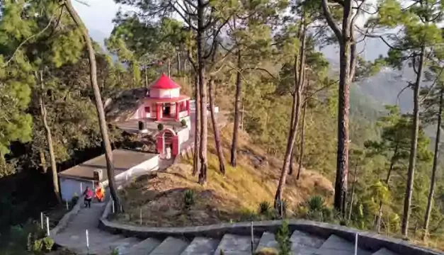 Kasar Devi Mandir | देशातील चमत्कारिक मंदिर नासा देखील संशोधन करत आहे