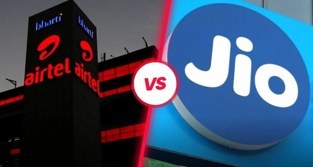 Jio vs Airtel: दोन्ही कंपन्यांचा 249 रुपयांचा प्लॅन आहे, जाणून घ्या कोणाच्या रिचार्जमध्ये जास्त पॉवर आहे – India TV Hindi