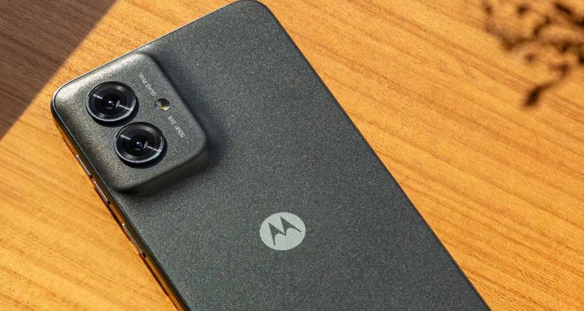 Motorola ने सॅमसंग आणि Vivo ला निद्रिस्त रात्री दिली, दोन शक्तिशाली स्मार्टफोन लॉन्च केले – इंडिया टीव्ही हिंदी