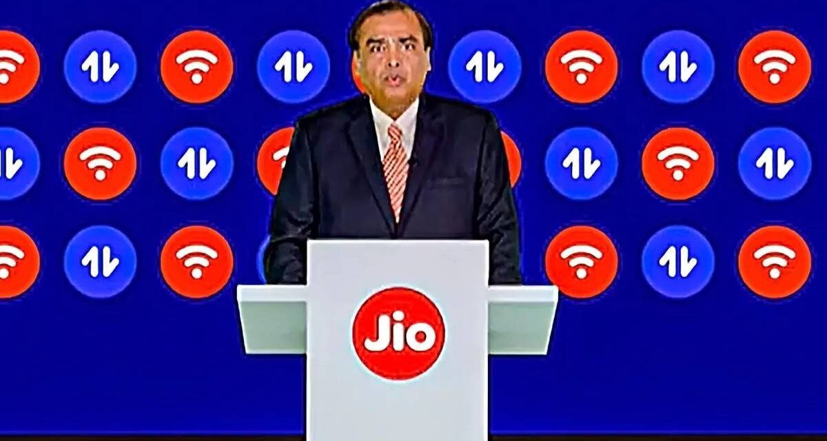 कोट्यवधी Jio वापरकर्त्यांना नवीन वर्षाची भेट, दीर्घ वैधतेसह नवीन योजना लॉन्च – इंडिया टीव्ही हिंदी